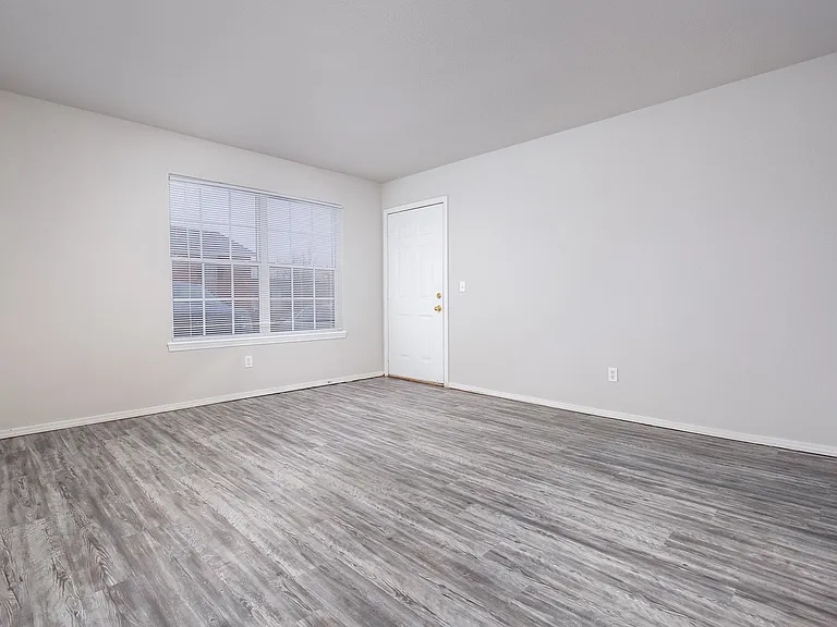 Buffalo Creek Apartment Homes — Photo 6