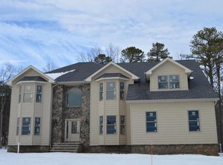 352 E Bird Village Rd, Jackson, NJ 08527