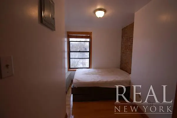 Rented by REAL New York | media 19
