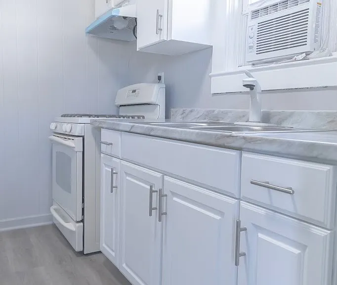348 Quigley Ave #A — Photo 4