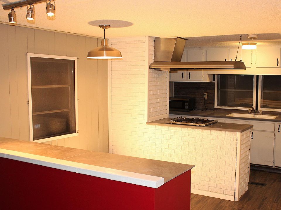 1st image of 93 Jenny Ln