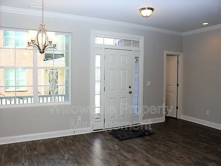 904 Laurel Gate Dr — Photo 20