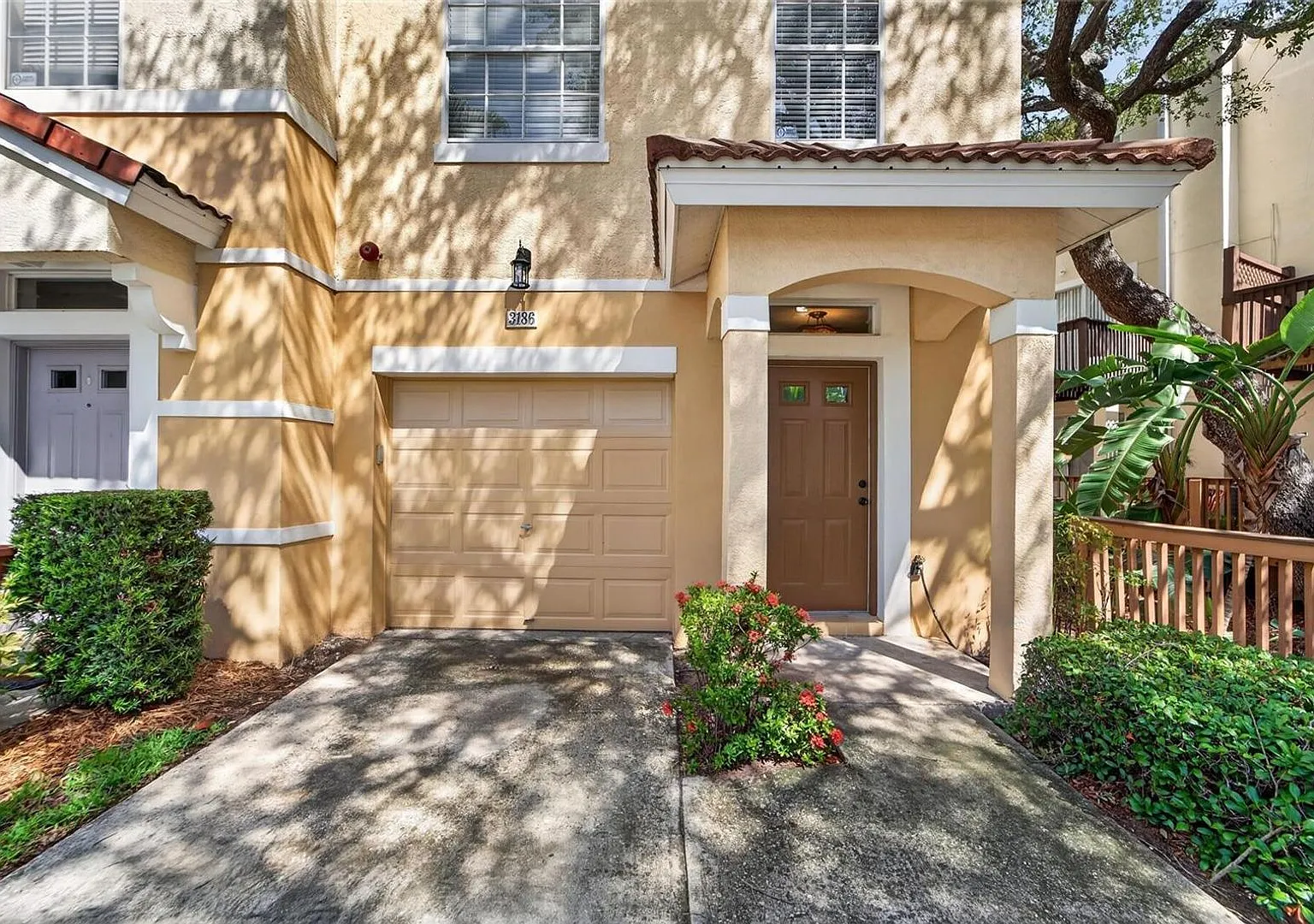 3186 Bayshore Oaks Dr - LO — Photo 1