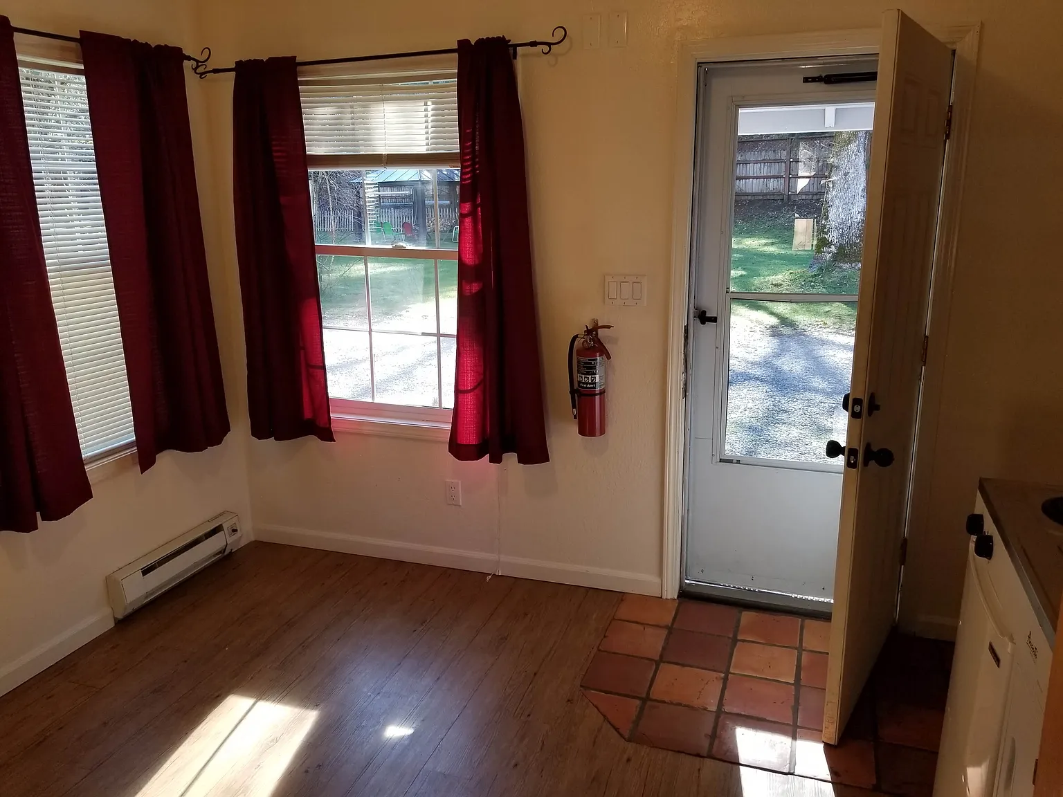 Studio, 165 sqft, $700 — Photo 1