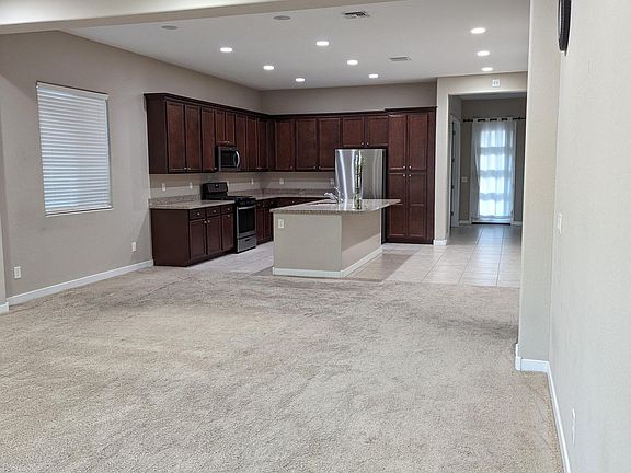 3rd image of 7030 W Post Rd