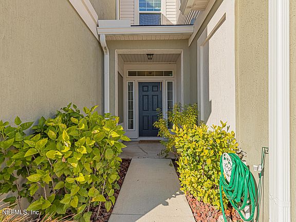 2nd image of 3729 Aubrey Ln