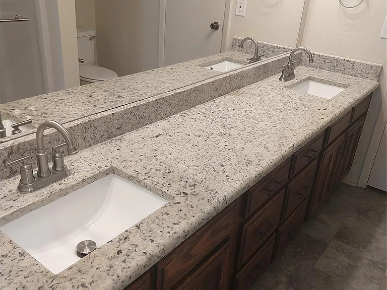 2110 Valleywood Dr — Photo 15