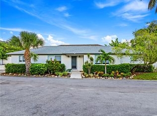 549 94th Ave N, Naples, FL 34108
