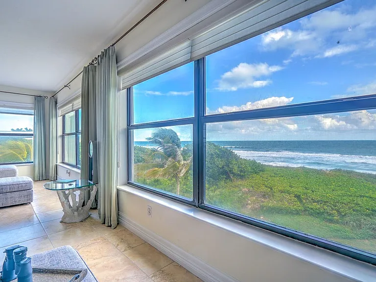1289 NE Ocean Blvd #10 — Photo 30