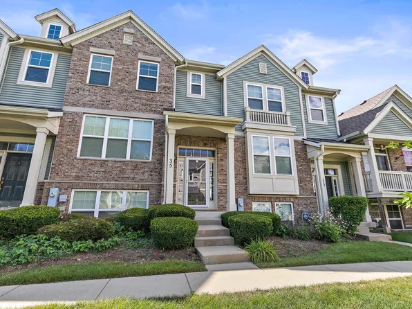 35 Veneto Ct, Streamwood, IL 60107