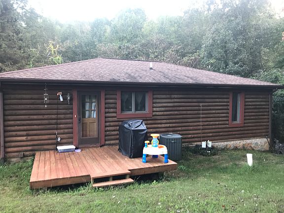 Side porch off of kitchen