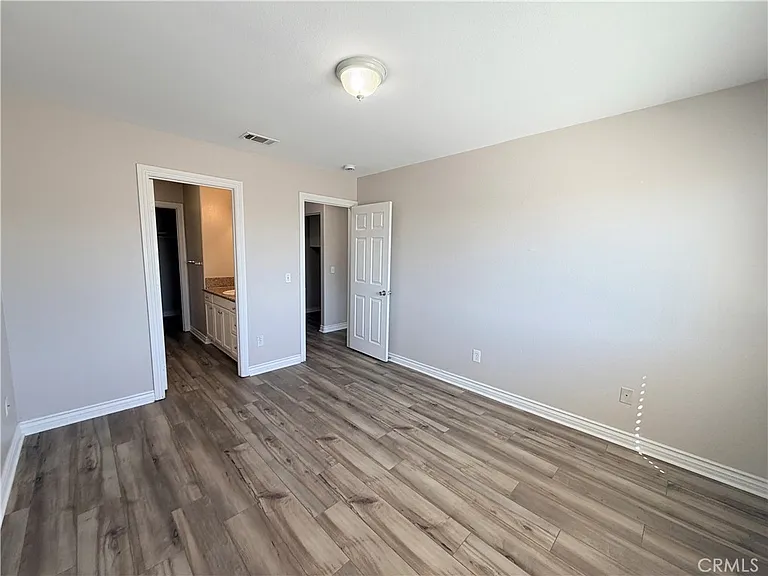 215 N Spruce Ave — Photo 7