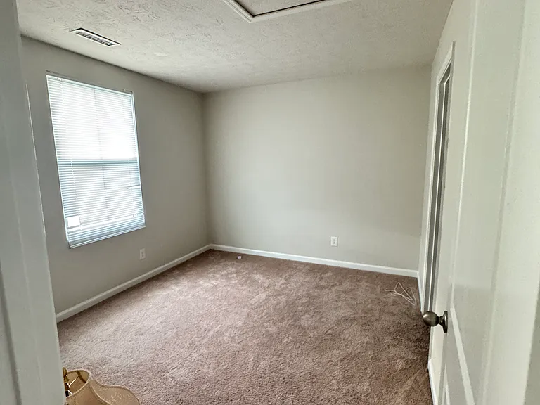 273 Campus Ln — Photo 10