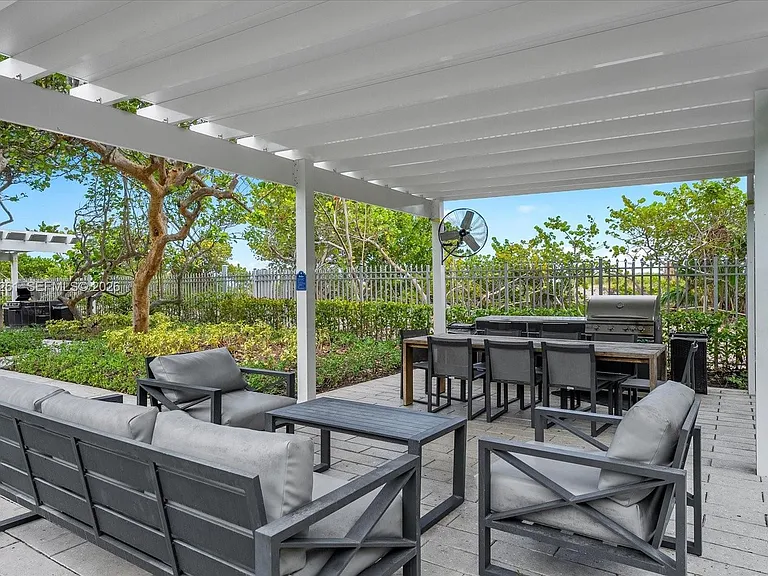 199 Ocean Lane Dr #1001 — Photo 34