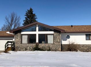 107 Seward Ave, Roscoe, SD 57471