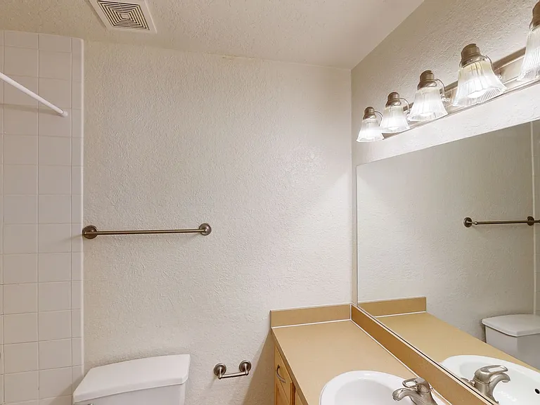 The Breyley Apartments — Photo 70