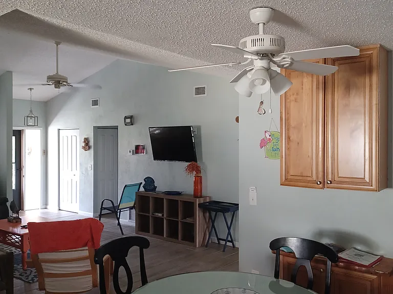 9 Collinson Ct — Photo 39