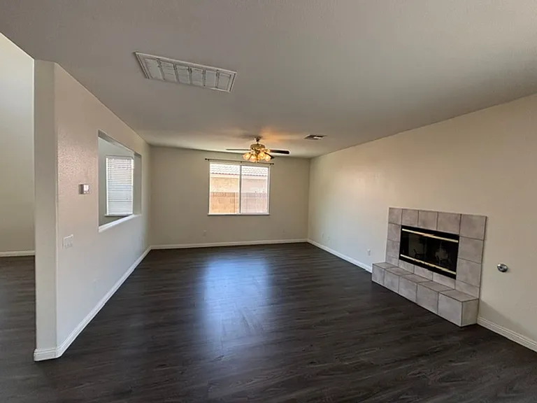 224 Fonzie Ave — Photo 6
