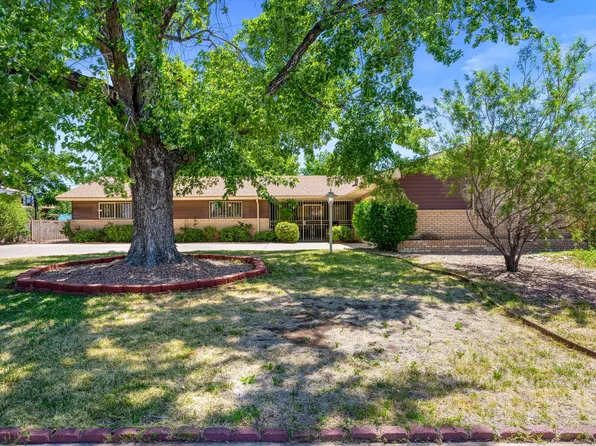 2626 Alvarado Dr NE, Albuquerque, NM 87110