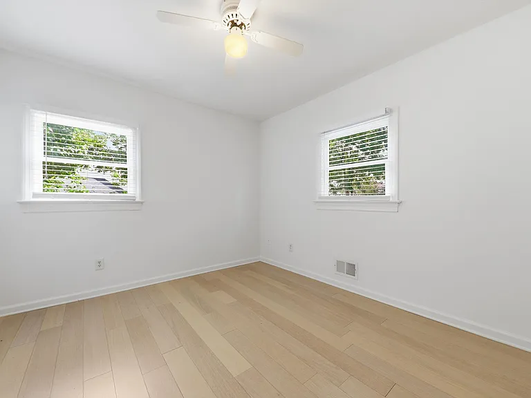 20104 Westerly Ave — Photo 38
