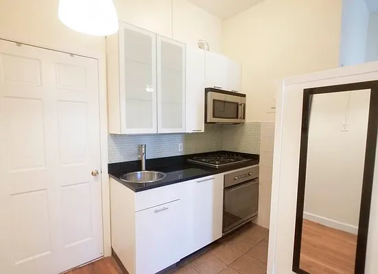 Rented by Ulas Real Estates Inc | media 11