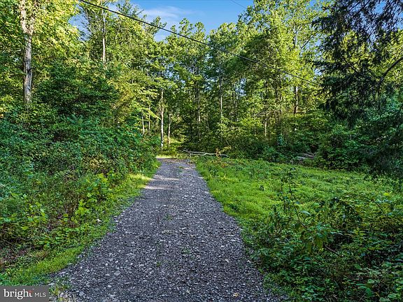 3rd image of 49A4 Gooney Manor Loop