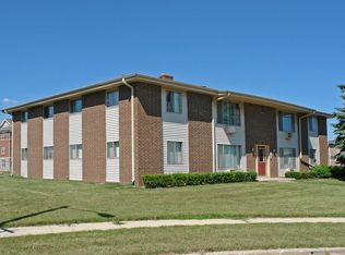 8816 Buckingham Dr #4, Sturtevant, WI 53177