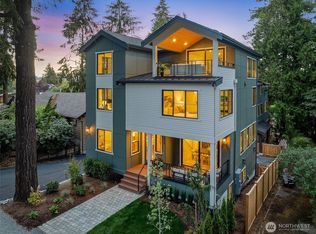 1218 NE 103rd St, Seattle, WA 98125