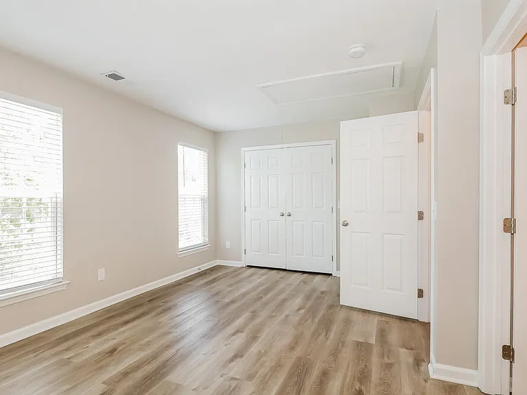 10480 Alexander Martin Ave — Photo 14