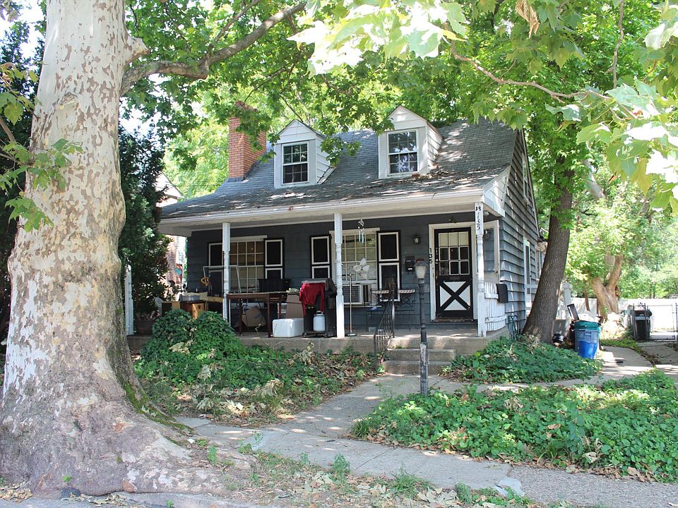 1st image of 135 E Greenwood Ave