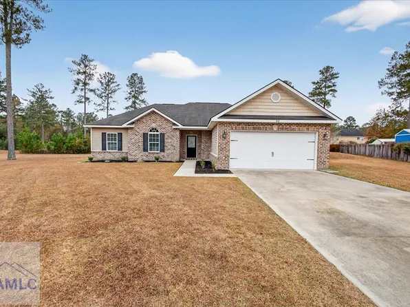 82 Norton St NE, Ludowici, GA 31316