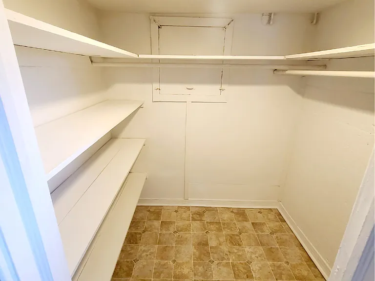 940 Hickman Rd #3 — Photo 8