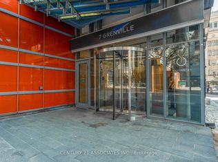 7 Grenville St #5705, Toronto, ON M4Y 0E9