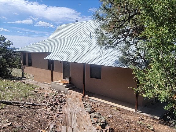 4th image of 9 Bueno Vista Dr