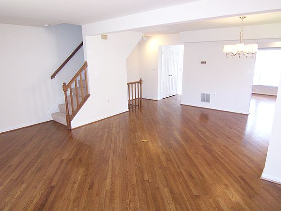 HARDWOOD FLOORS ON MAIN