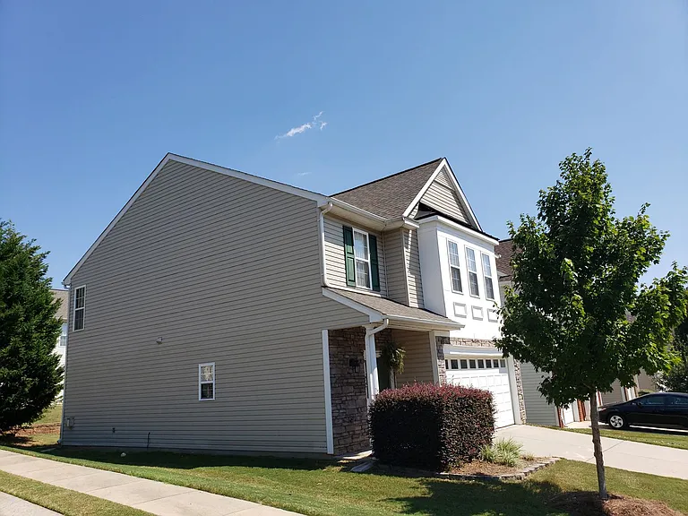 9460 Graywell Ln — Photo 3