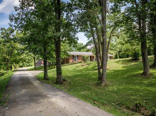 16507 Bradbe Rd, Fisherville, KY 40023