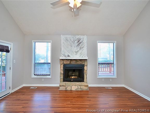 5th image of 5704 Cove Crest Cir