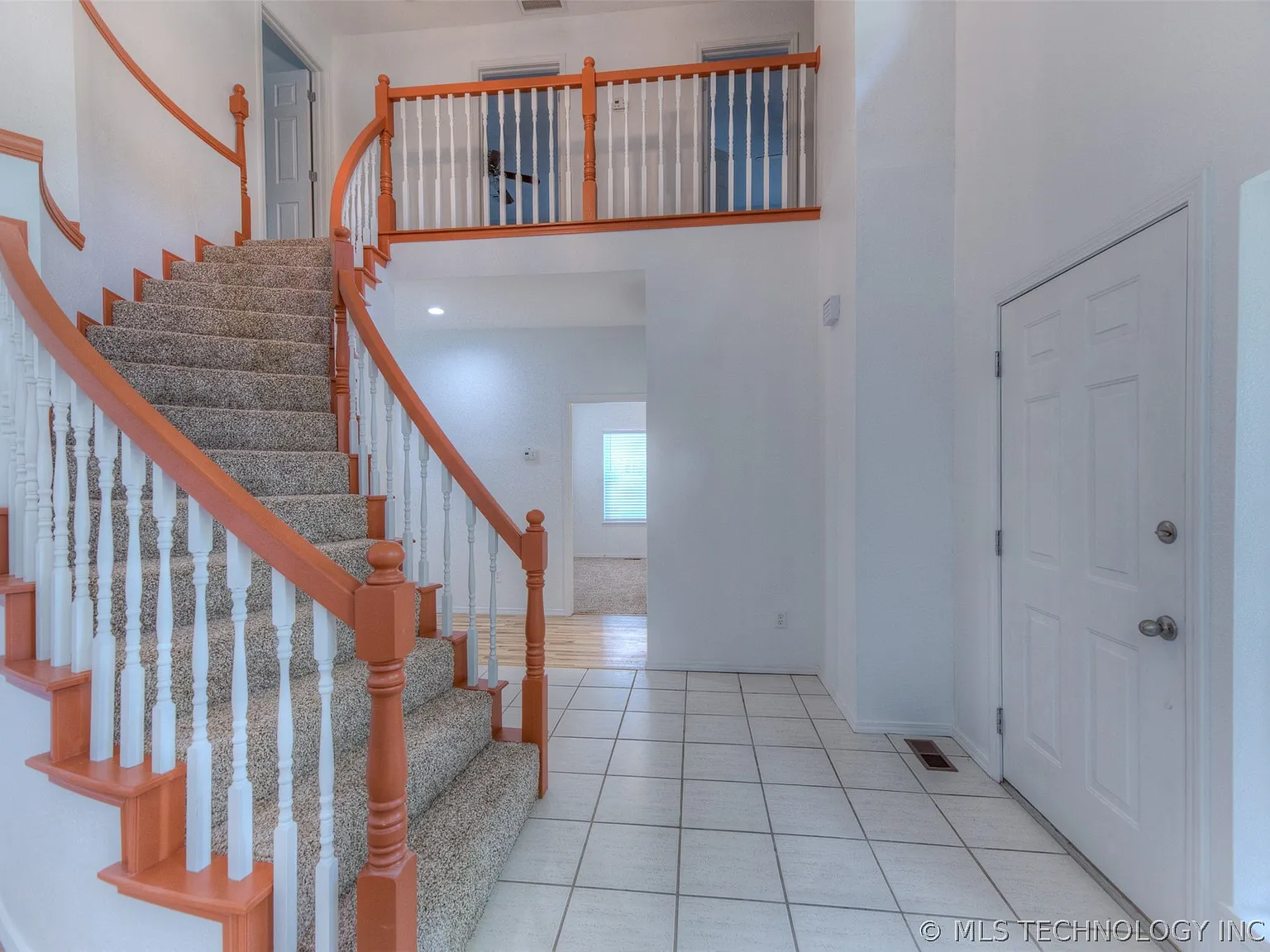 4 bed, 3.0 bath, 2800 sqft, $2,650 — Photo 3
