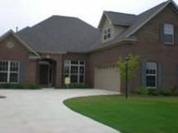 8906 Dallinger Ct, Montgomery, AL 36117