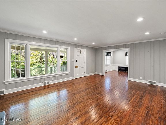 4th image of 3301 Hunsinger Ln