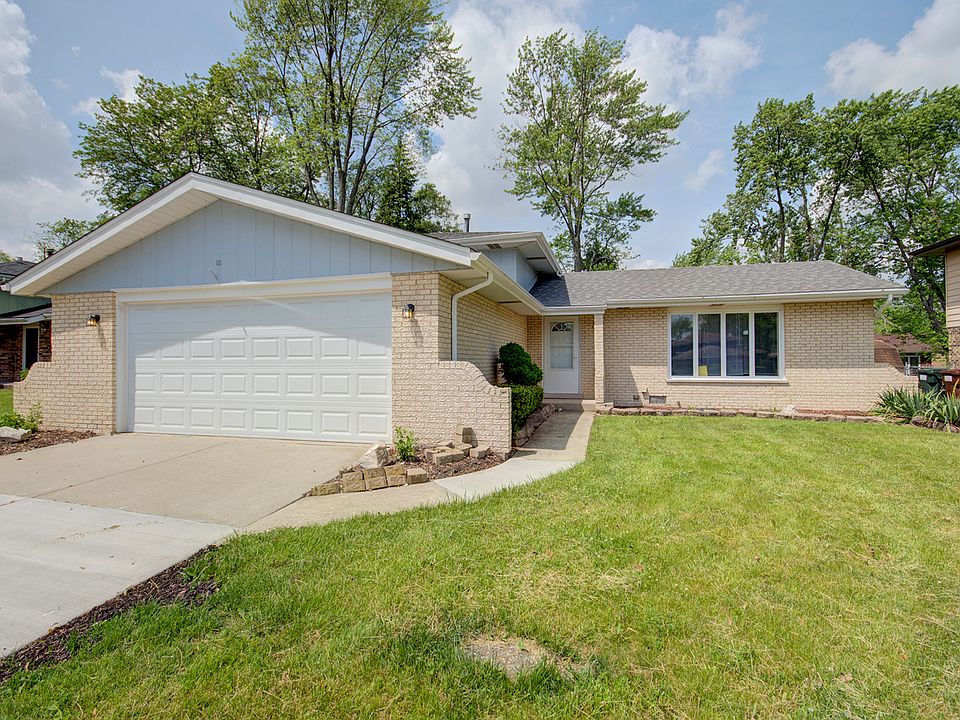 1st image of 22930 Bruce Dr