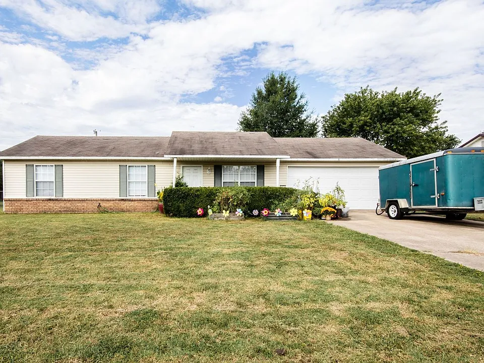 277 N Christy Ln
