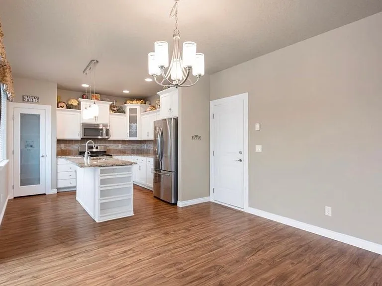 4819 N Emerald Ln — Photo 16
