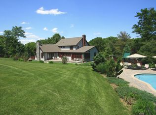 12 Autumn Ln, South Hamilton, MA 01982