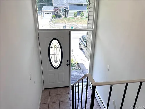 171 Roosevelt Rd Photo 1