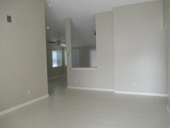 3rd image of 5550 Pebble Brook Ln