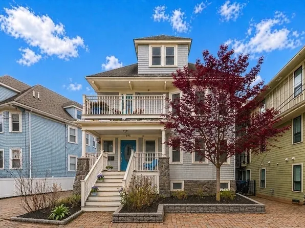 870 South St #2, Boston, MA 02131
