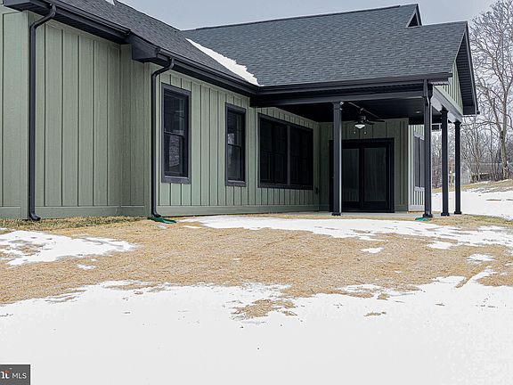 5th image of 73 Midland Ct