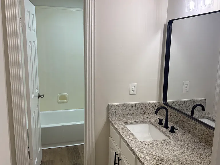20 Crossgates Dr — Photo 13